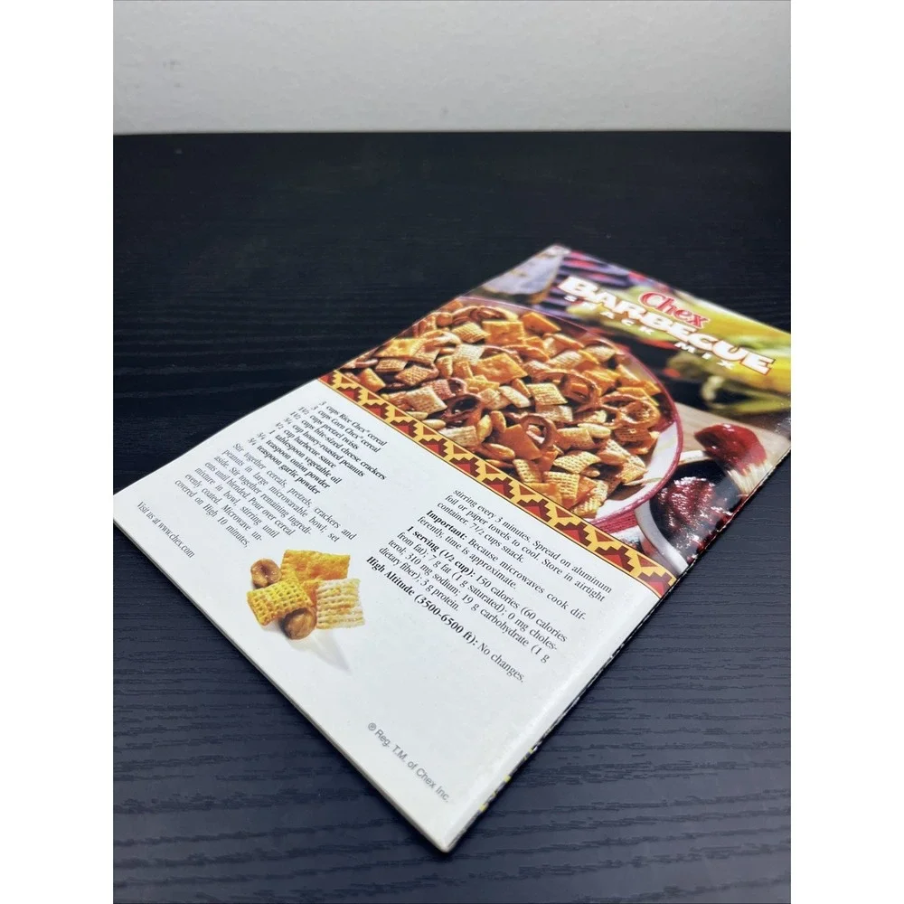 Betty Crocker On The Grill 2000 Cookbook Chex Recipes BBQ‎ Booklet
